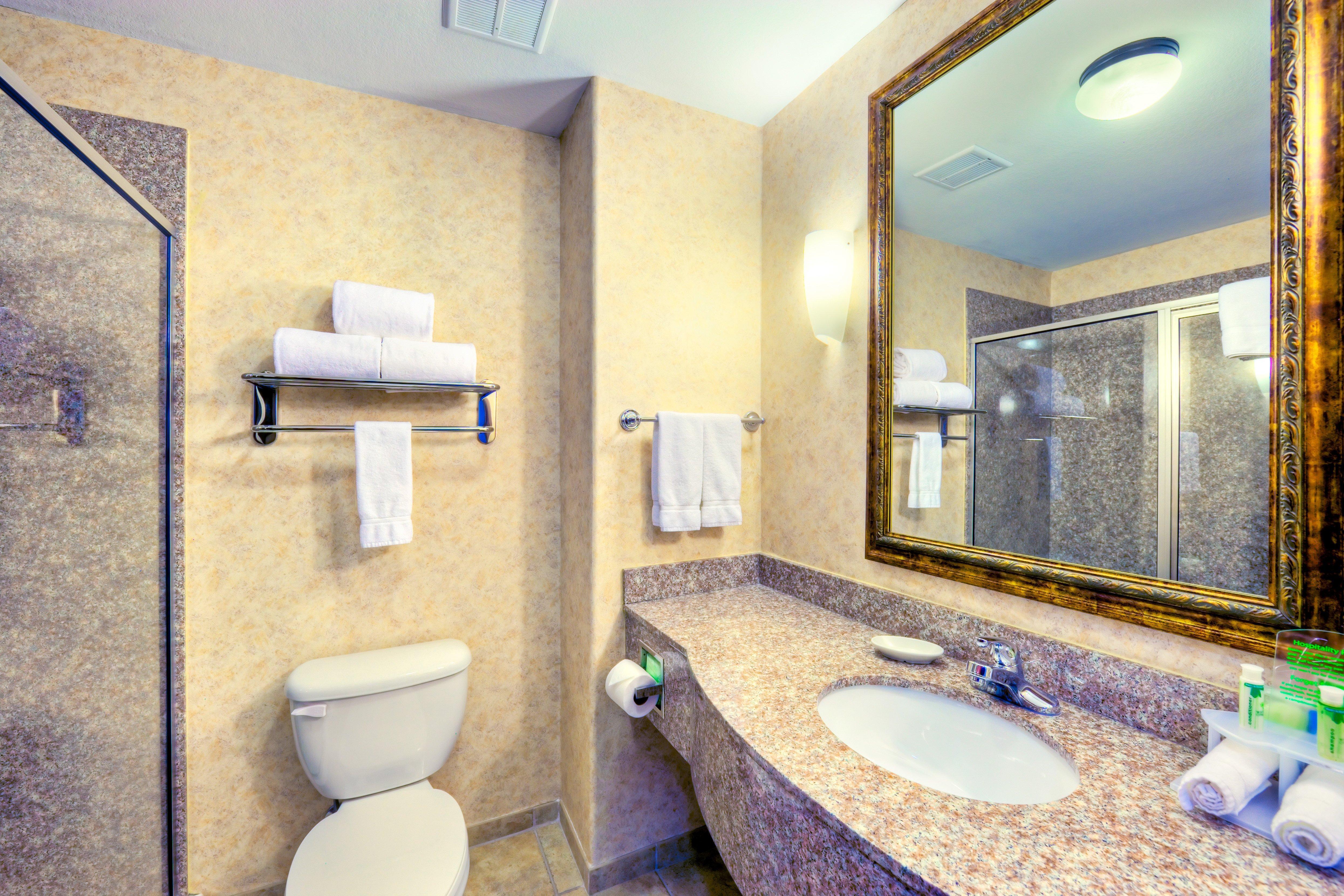 Holiday Inn Express And Suites Granbury By Ihg Екстериор снимка
