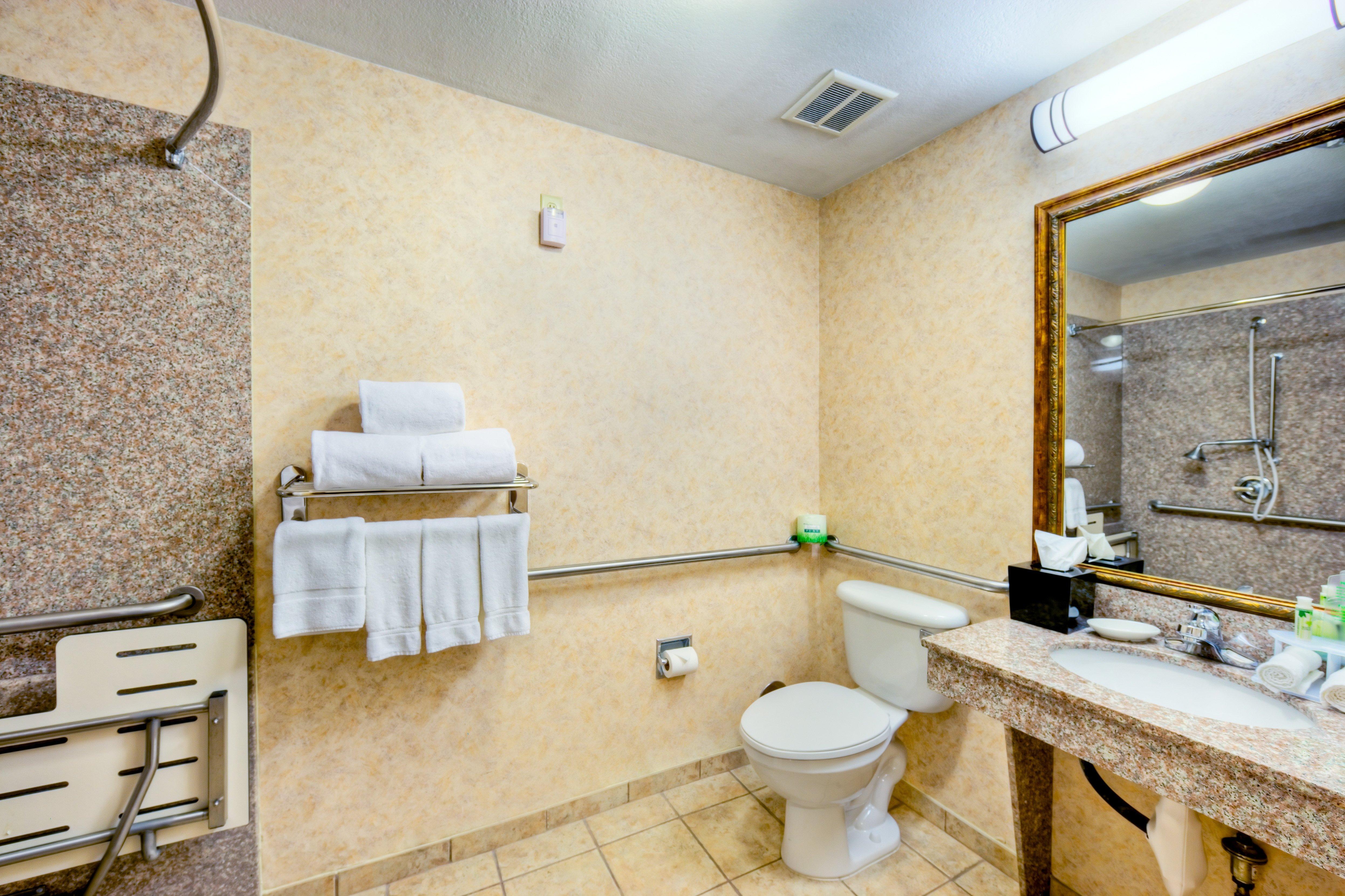 Holiday Inn Express And Suites Granbury By Ihg Екстериор снимка