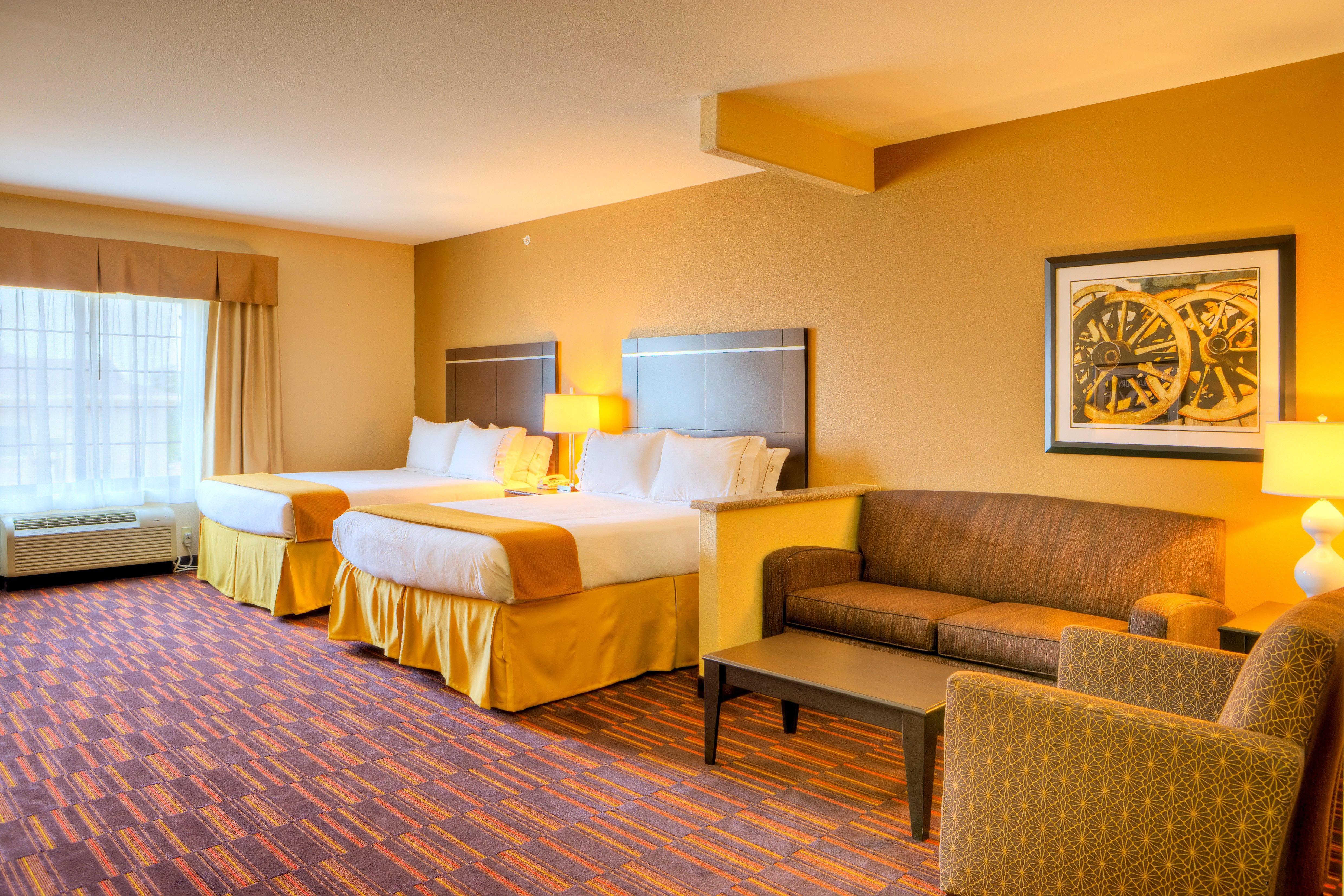 Holiday Inn Express And Suites Granbury By Ihg Екстериор снимка
