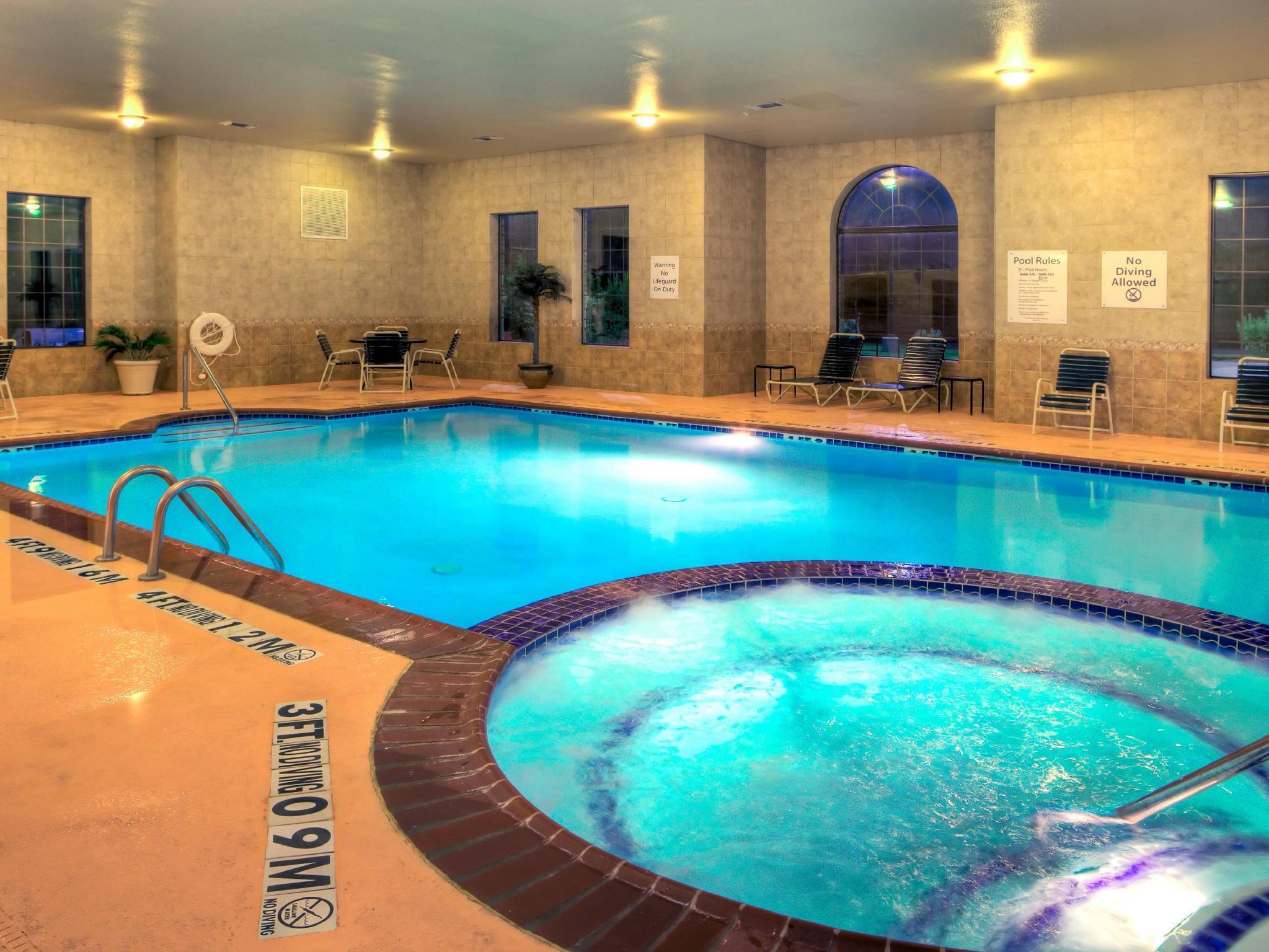 Holiday Inn Express And Suites Granbury By Ihg Екстериор снимка